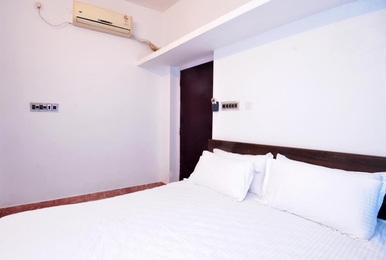 Villa Betty Beach Front بونديتْشيري المظهر الخارجي الصورة